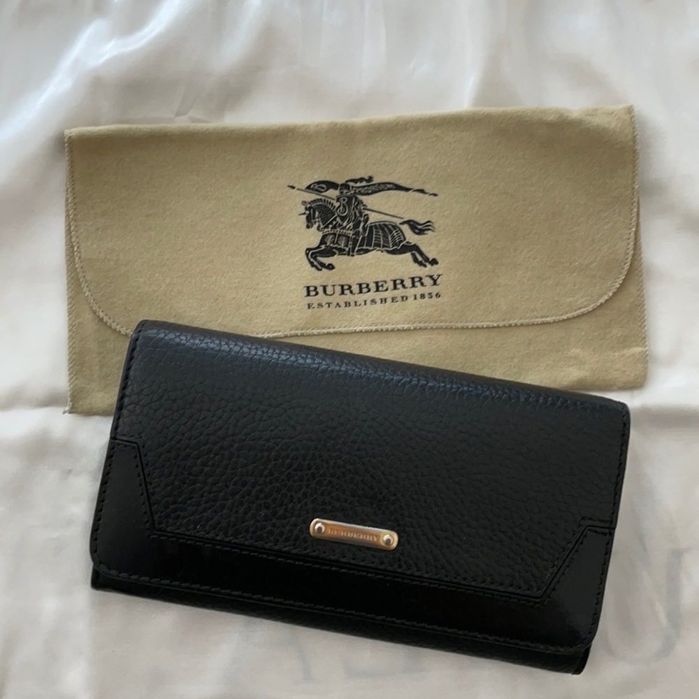 Burberry leather wallet